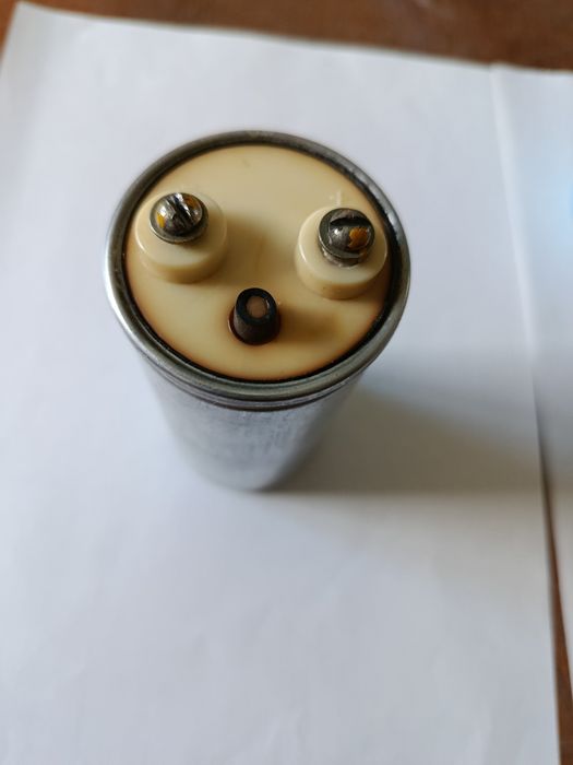 Конденсатор электролитический