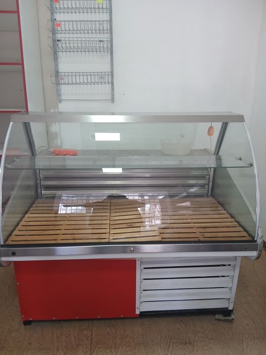 Прилавка Ветрина холодильник продаётся