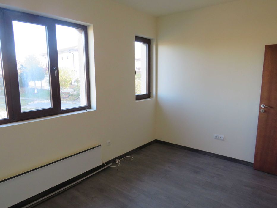 Продава се Двустаен апартамент в Долна баня - 83 кв.м за 452 €/кв.м - Снимка #5