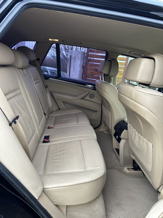 Bmw x5 e70 //3.0-235 cp //4x4// an 2010 // xdrive