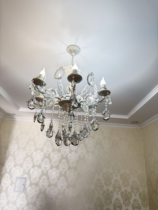 Продам  красивая люстра!