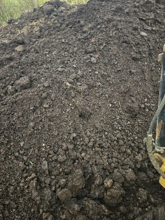 Gunoi grajd vechi MRANITA ingrasamant natural bio pentru gradina gazon  pamant negru vegetal nutritiv