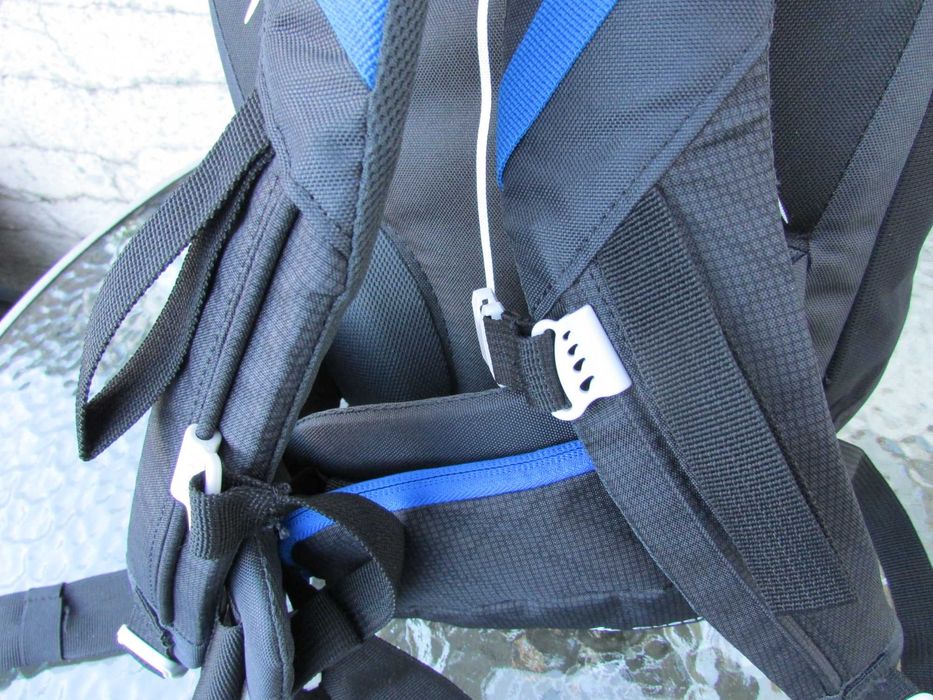 Туристическа раница  Quechua Decathlon 30L