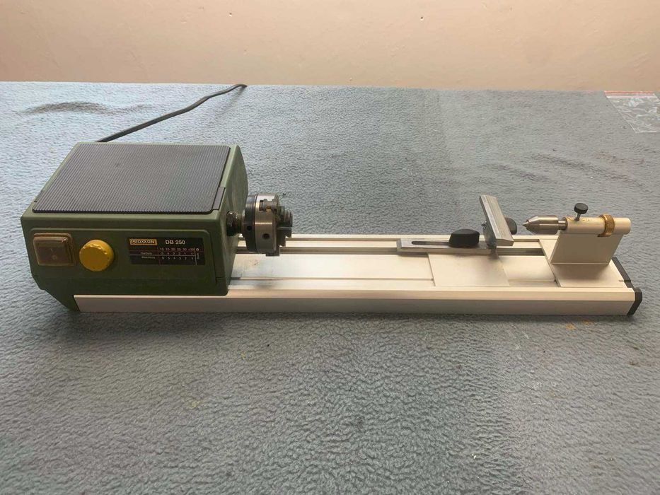 Струг за дърво Proxxon 250 DB