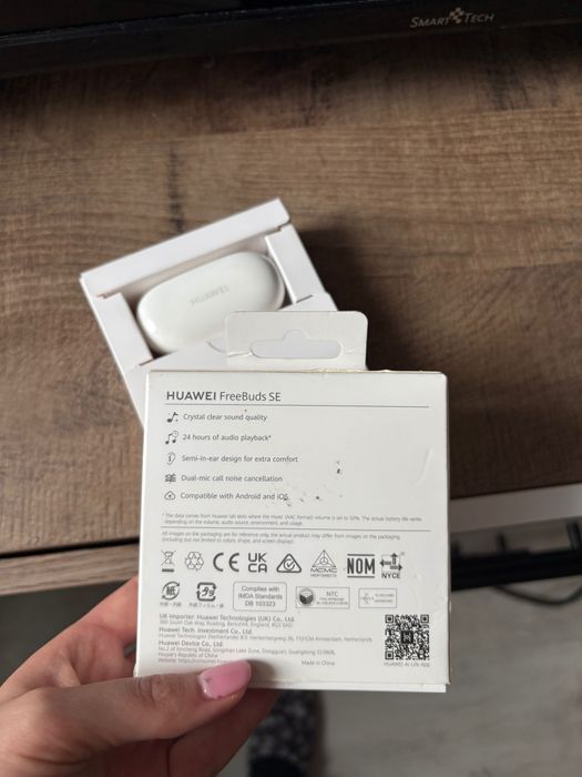 Безжични слушалки HUAWEI FreeBuds SE