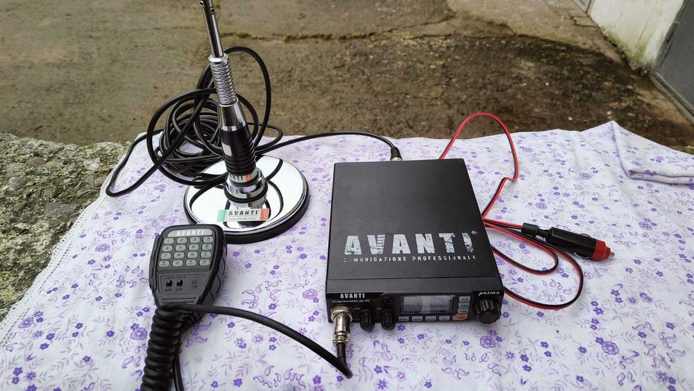 Statie Avanti Primo 4-20w completa cu antena mare de 1,65 m stare impe