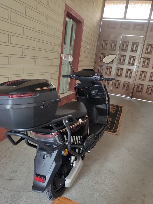 Скутер e-bike продаётся