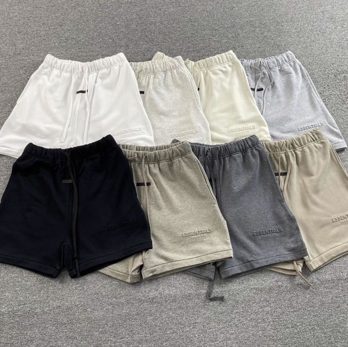 Pantaloni Scurti Essentials / Premium / 2026
