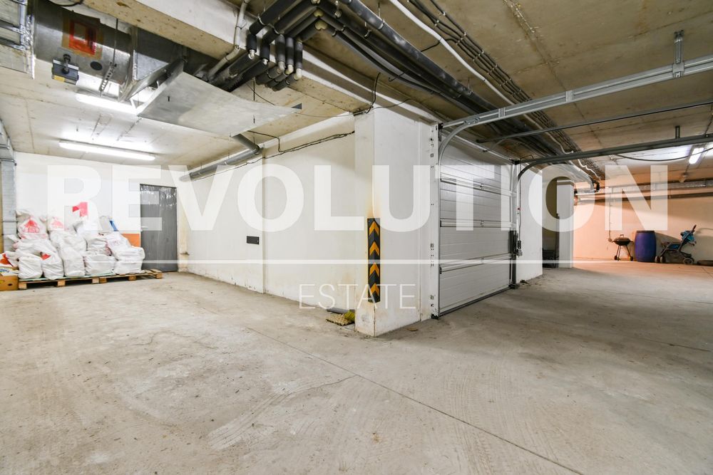 Дава се под наем Гараж / Паркомясто в София, Център - 27 кв.м за 175 € - Снимка #7