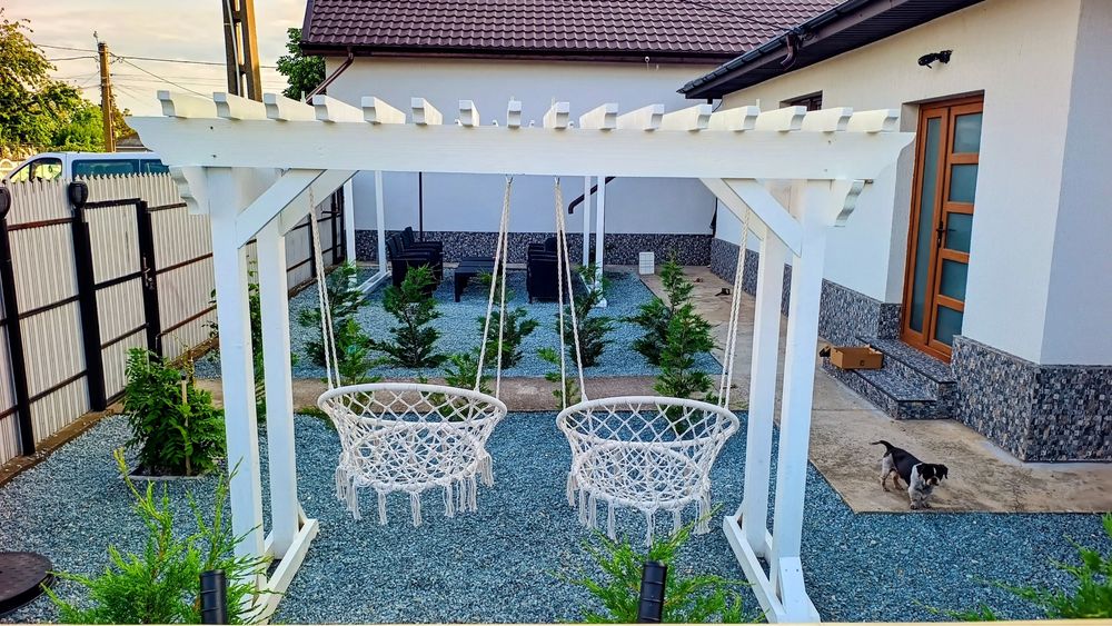 Pergola cu 2 leagăne