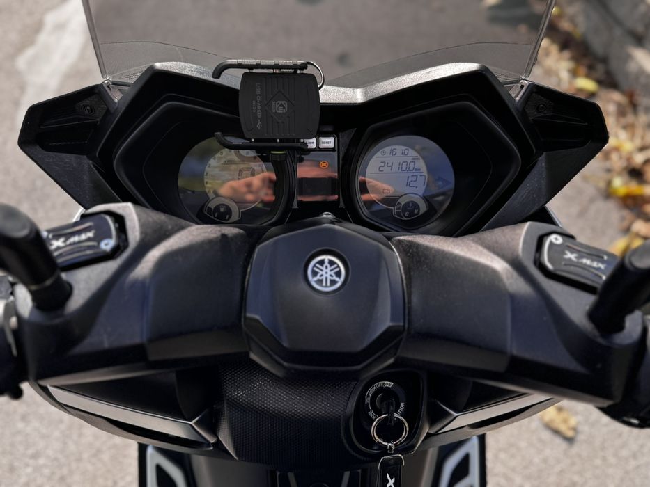 Yamaha x max 125