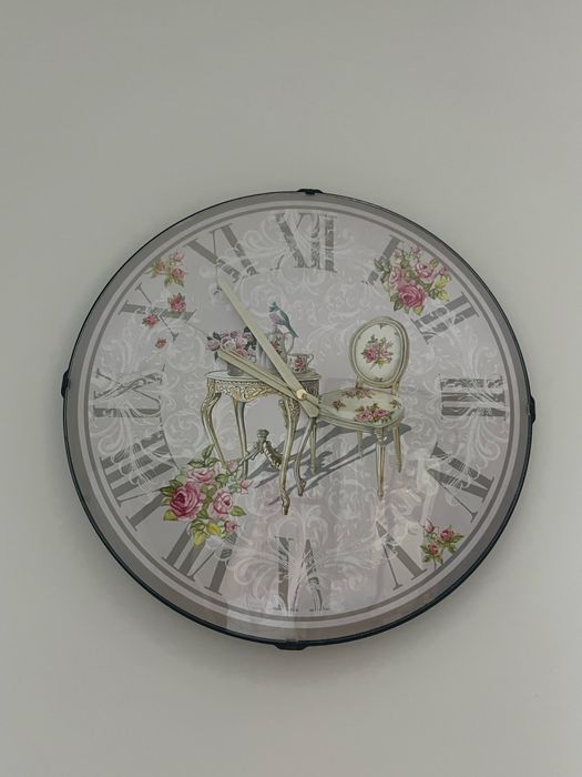 Часы настенные в стиле винтаж