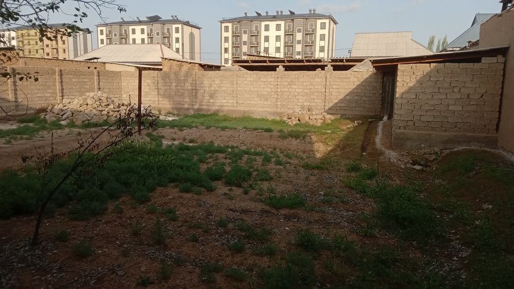 Ховли уй сотилади 6 сотих