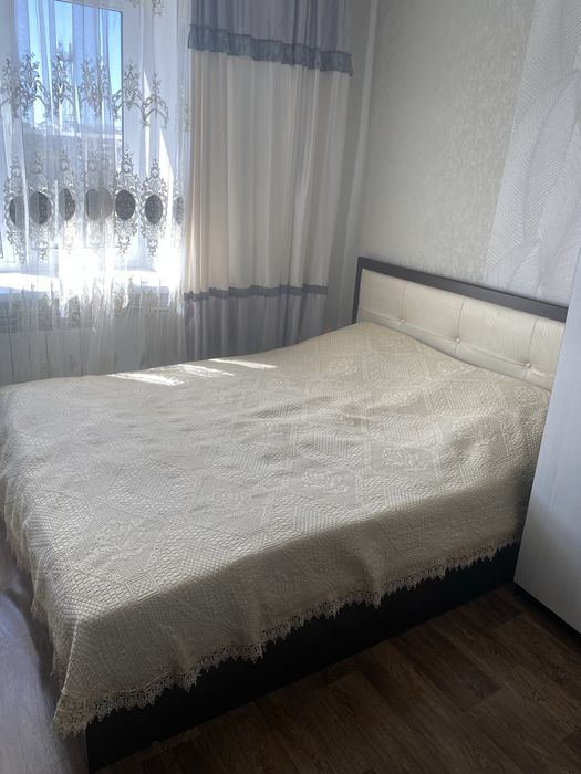 Продам спальный гарнитур