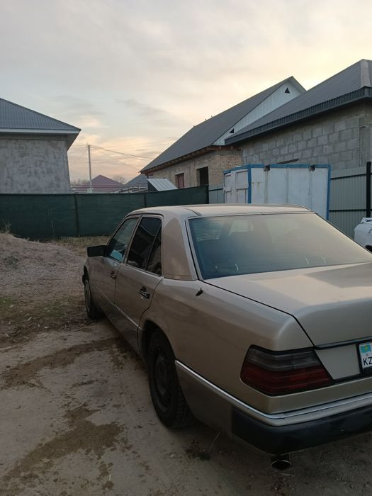 Продам Мерседес w124