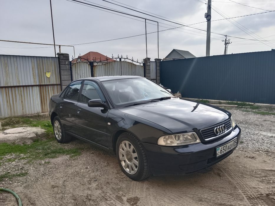Audi A4  отличка
