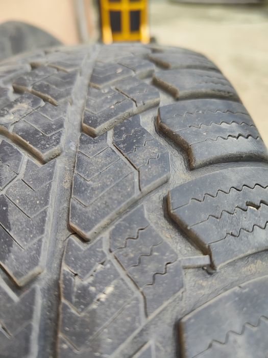 Зимни гуми с джанти за  Опел aстра g