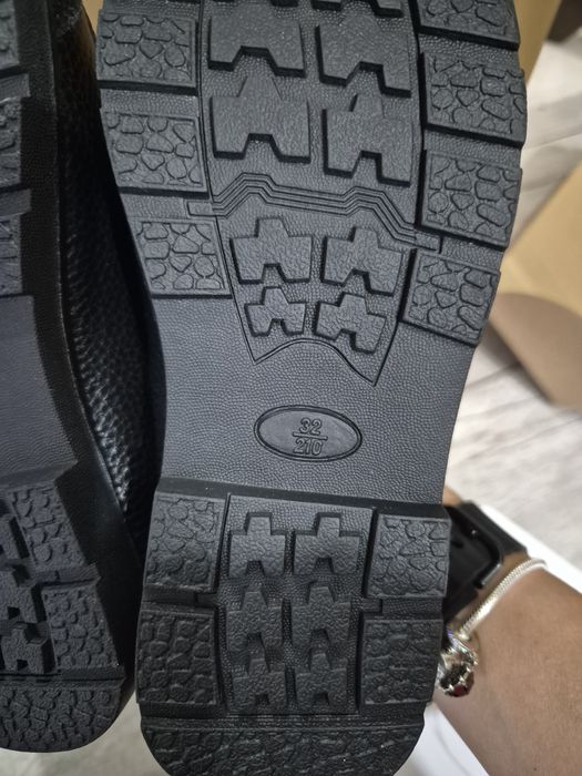 Продам туфли детские