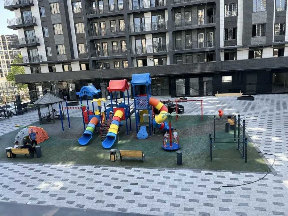 Срочно!Бизнес класс новостройка Шота Руставели-Братские 2/2/16 43кв.м.