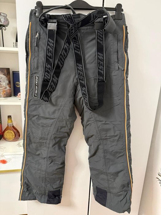 Pantaloni de ski