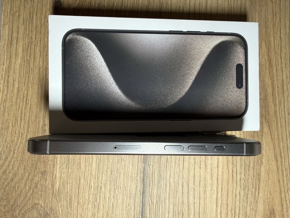 Iphone 15 Pro  Natural Titanium