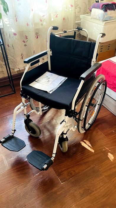 Инвалидная коляска