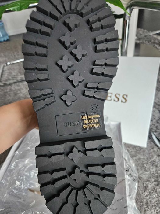 Боти Guess 37 номер