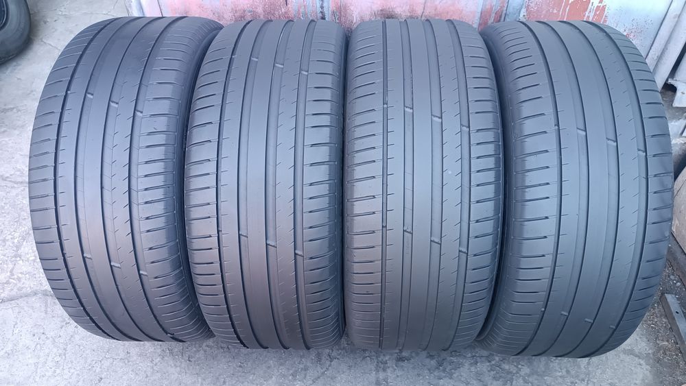 275/45/21 Michelin