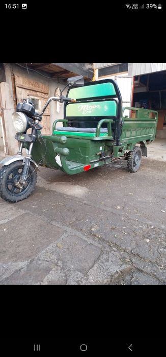 Triciclu electric . Tuc Tuc