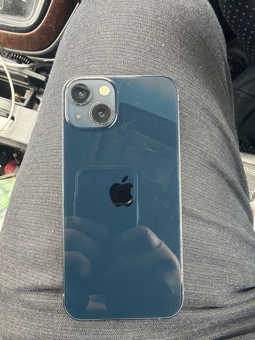 Продам Iphone 13 в хорошем сосоянии