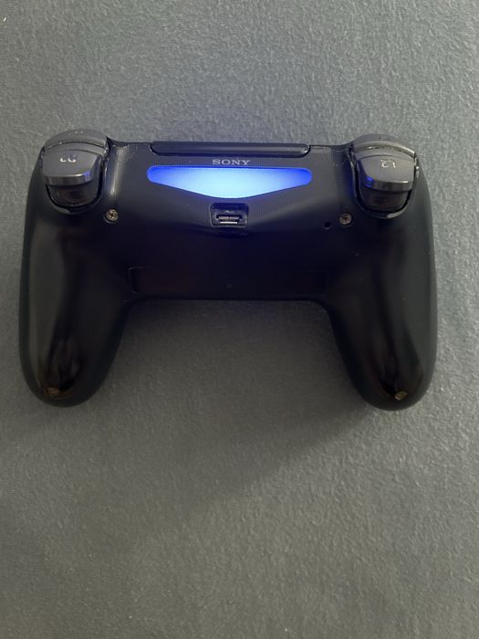 Продаю PlayStation 4 Slim 500 GB