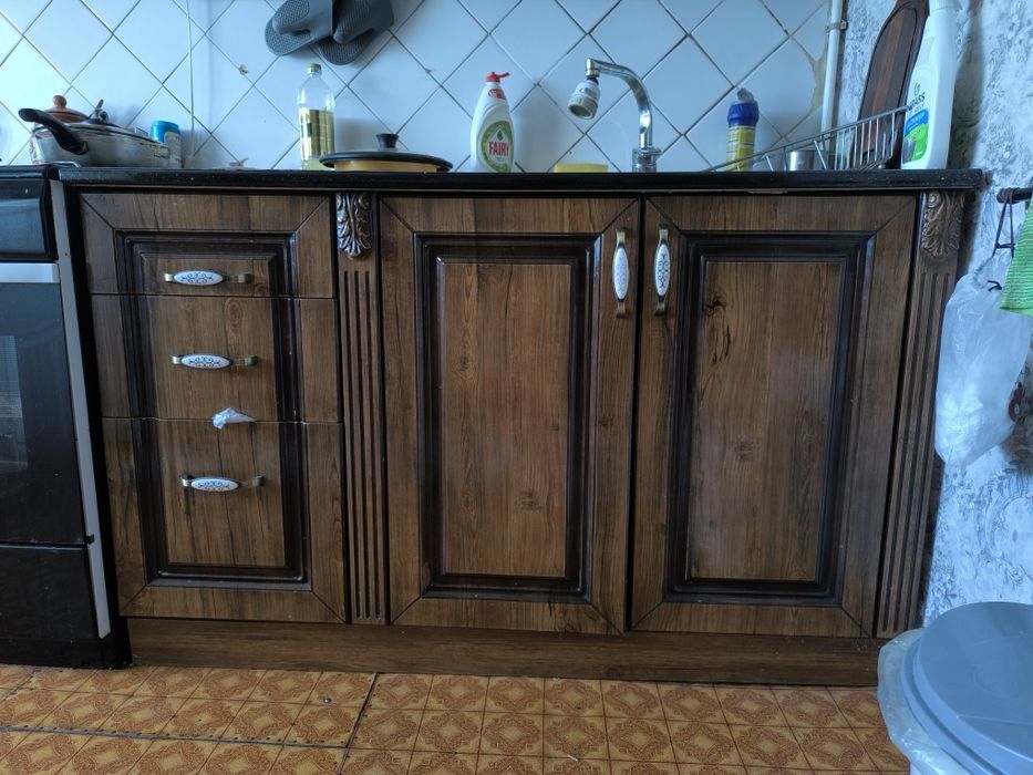 Гарнитур кухонный