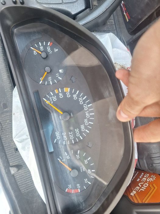 Продам приборку на мерс w210 m112