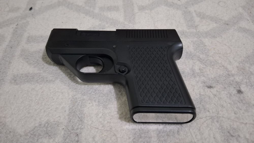 Портсигар + зажигалка писолет куринишда