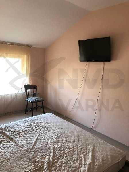 Тристаен апартамент в Колхозен Пазар! 21042632