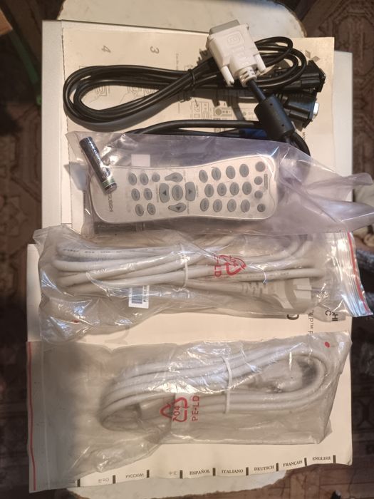 Продам новый проектор