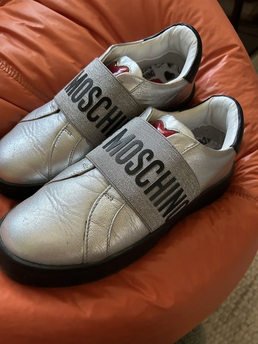 Сникърси Габина 37 номер ест.кожа -Love Moschino38 номер