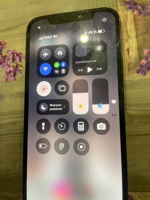 iPhone 12, 128 гб с гарантией