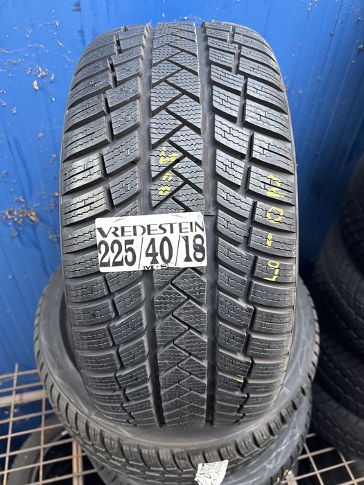 225/40/18 Vredestein M+S