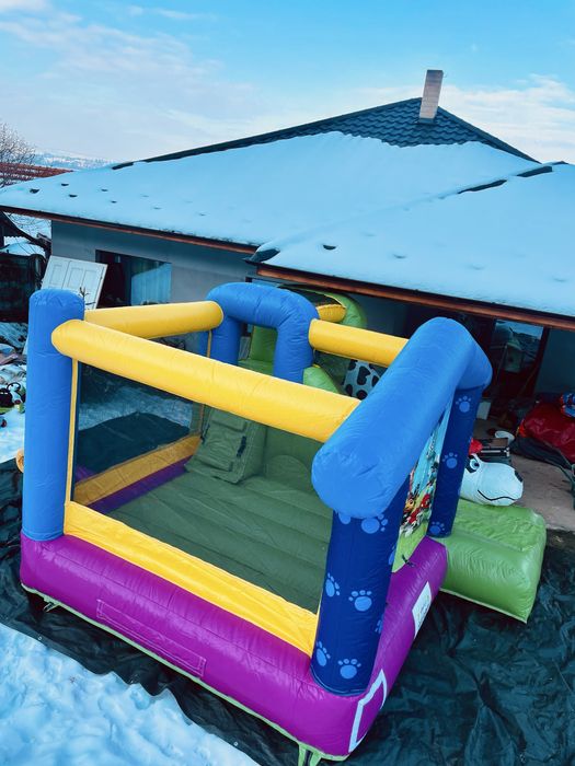 Pachete aniversare cu tobogane gonflabile