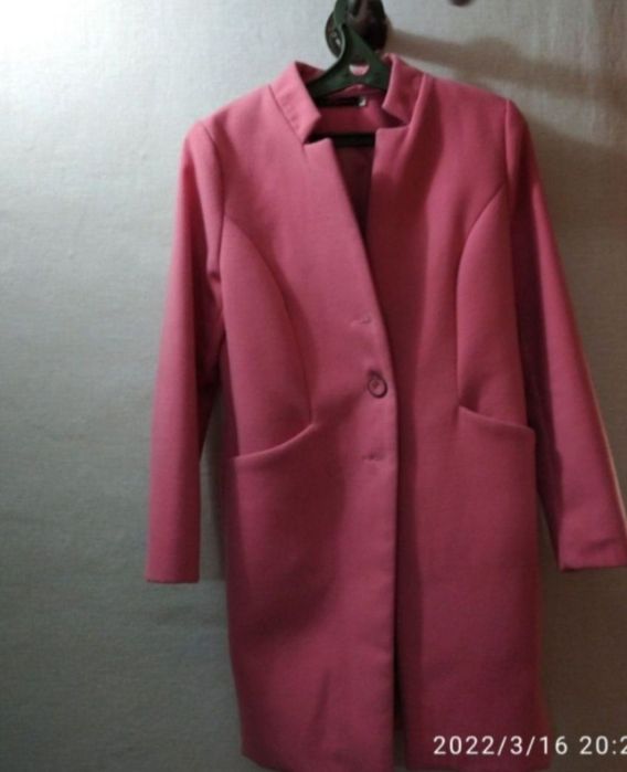 Продам пальто женское