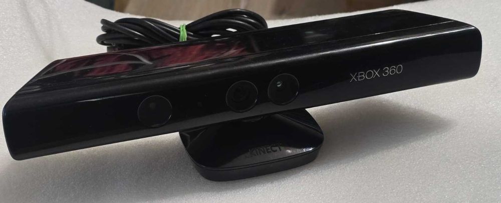 Senzor Xbox 360 Kinect Model 1414, Cameră RGB 640x480, 4 Microfoane, 30 FPS