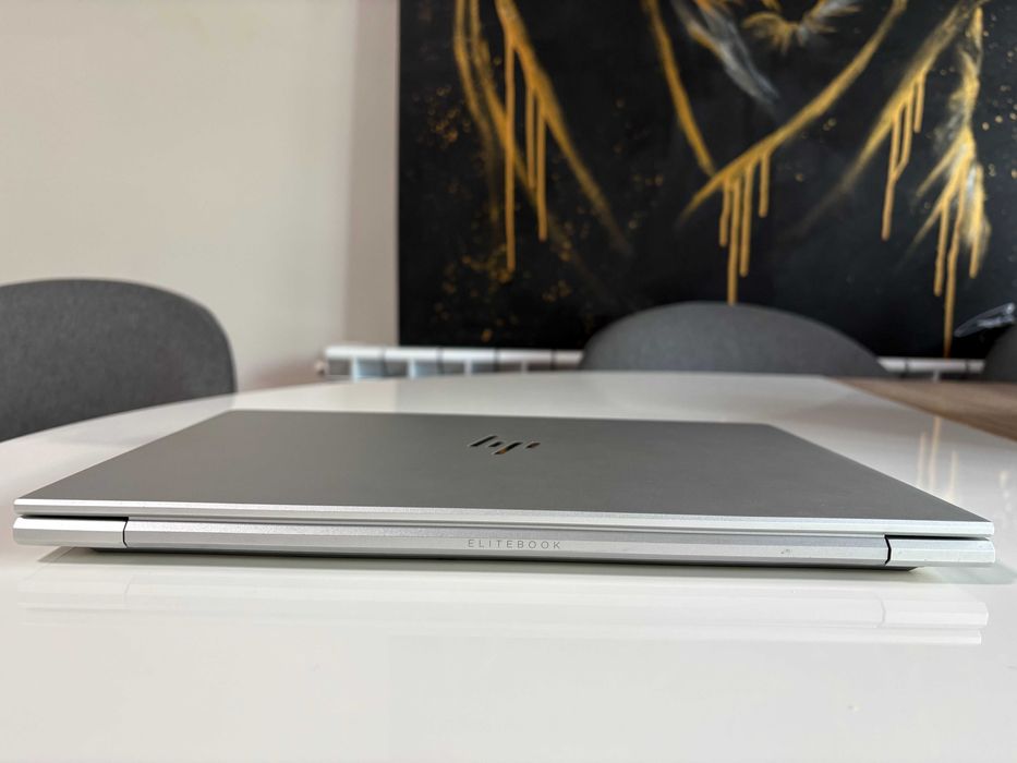 13.3 инч Бизнес Лаптоп HP EliteBook 830 G8 | i7-11865G7 | 16GB RAM | 512GB SSD | Face ID | ТОП състояние