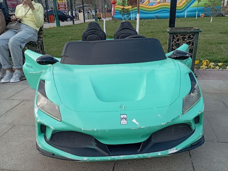 Детская машинка Феррари