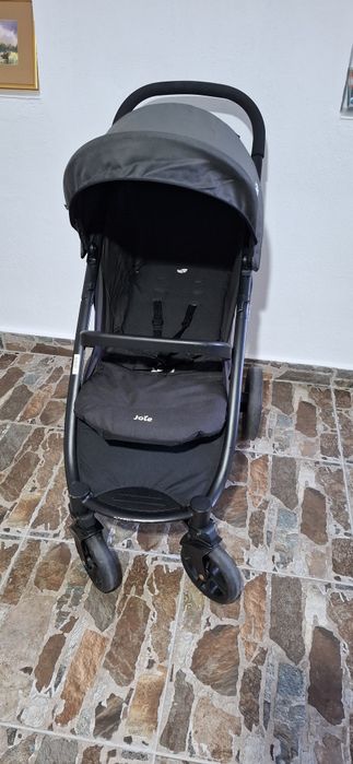 Cărucior Joie Litetrax E Coal gri antracit