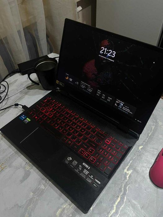 Acer Nitro 5 (Intel Core i7 / NVIDIA RTX)