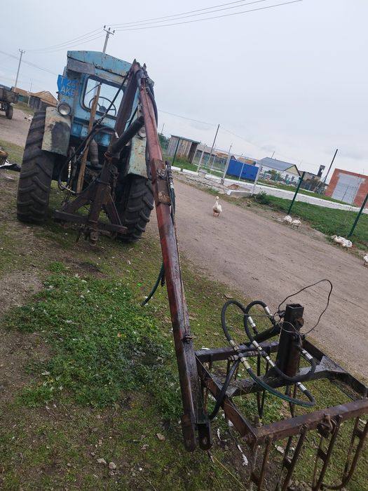 Продам трактор  Т - 40 двух мостовый