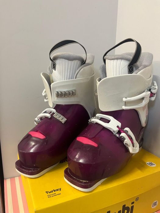 Продам горнолыжные ботинки