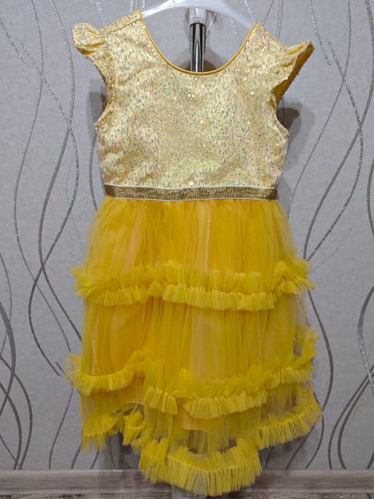 На прокат детские платья