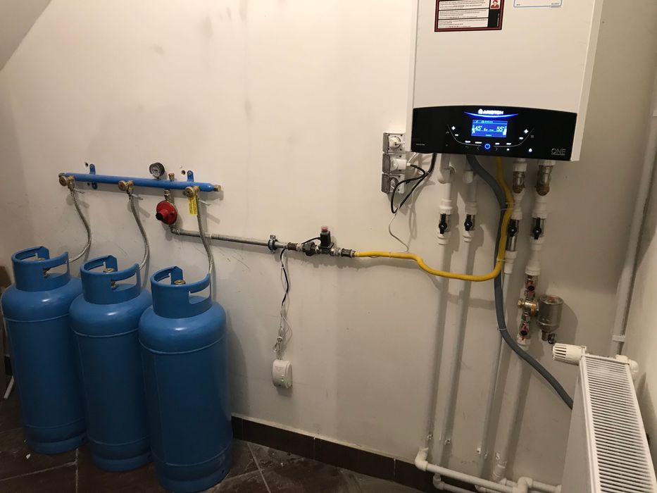 INSTALATII GAZE  si Gpl --  Sanitare  si Termice ..